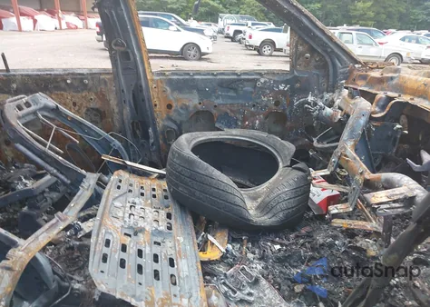 2015 Chevrolet Suburban 1500 Lt z USA, uszkodzony, nr VIN 1GNSCJKC4FR525264